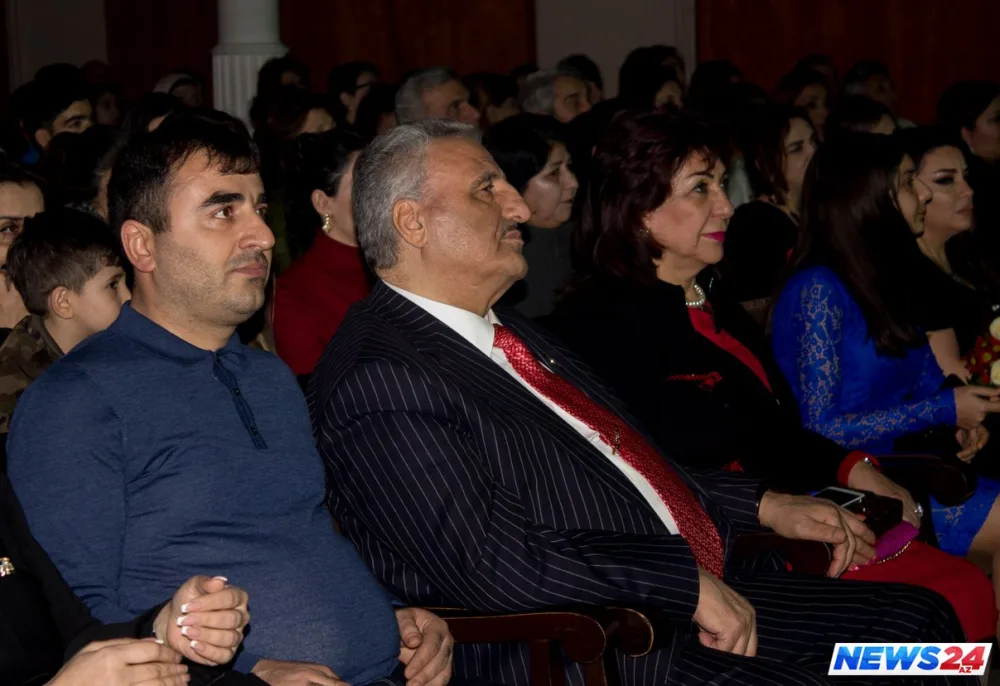 Nail Naiboğlunun "Gülüm" konserti baş tutdu - FOTOLAR