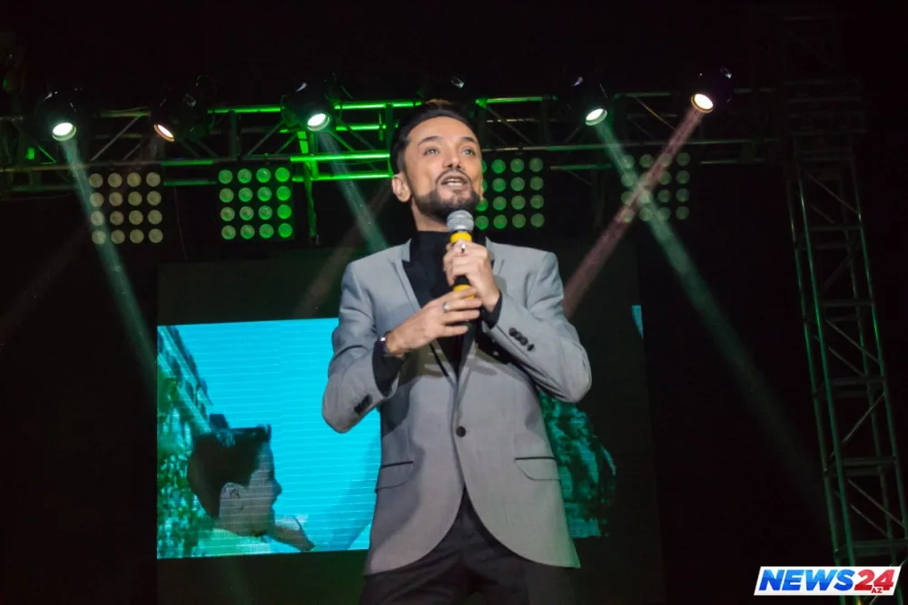 Nail Naiboğlunun "Gülüm" konserti baş tutdu - FOTOLAR