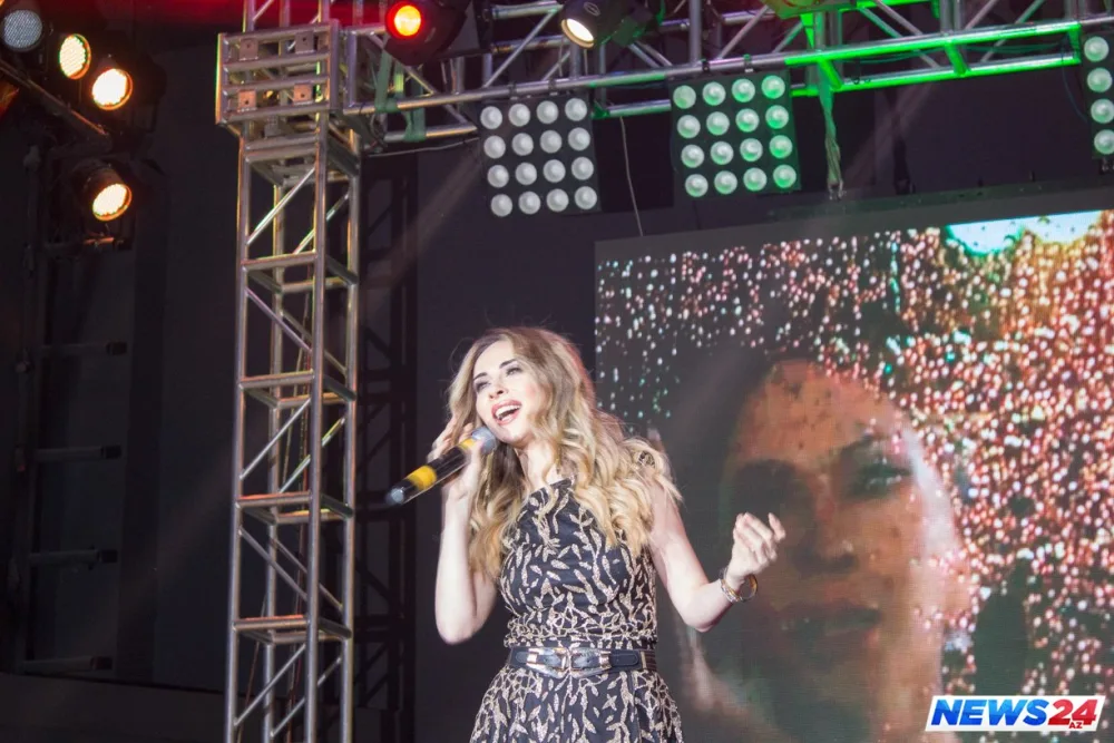 Nail Naiboğlunun "Gülüm" konserti baş tutdu - FOTOLAR