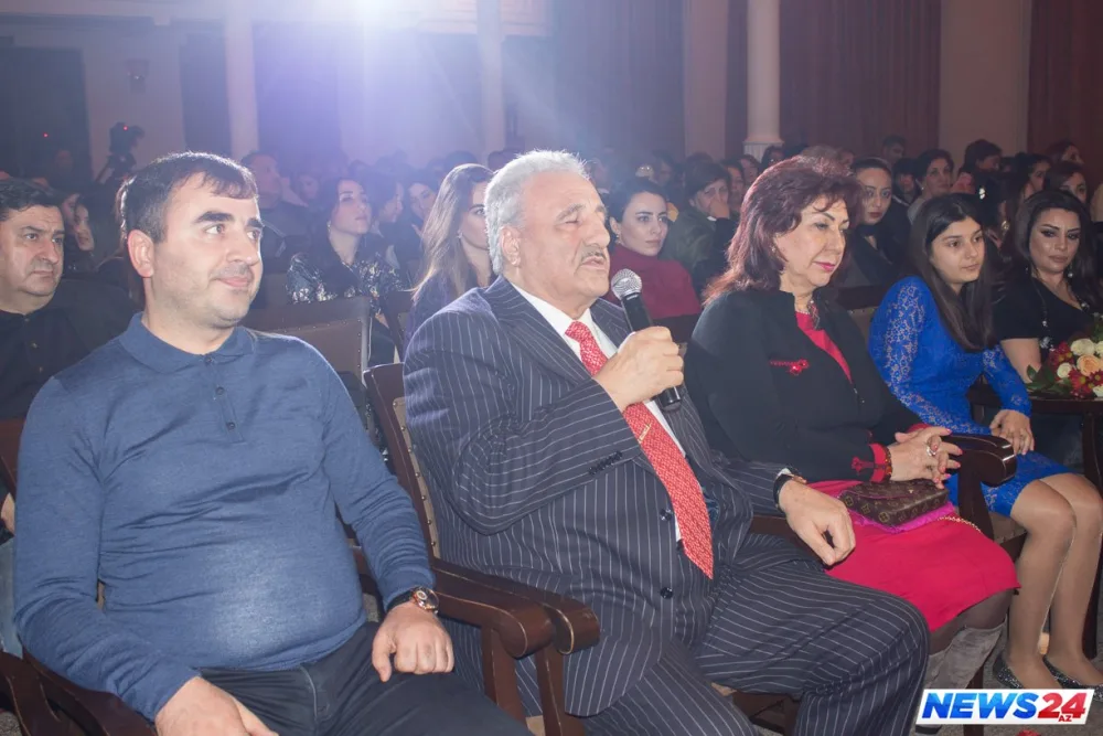 Nail Naiboğlunun "Gülüm" konserti baş tutdu - FOTOLAR
