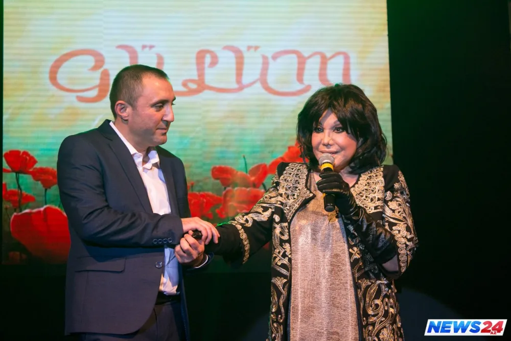 Nail Naiboğlunun "Gülüm" konserti baş tutdu - FOTOLAR
