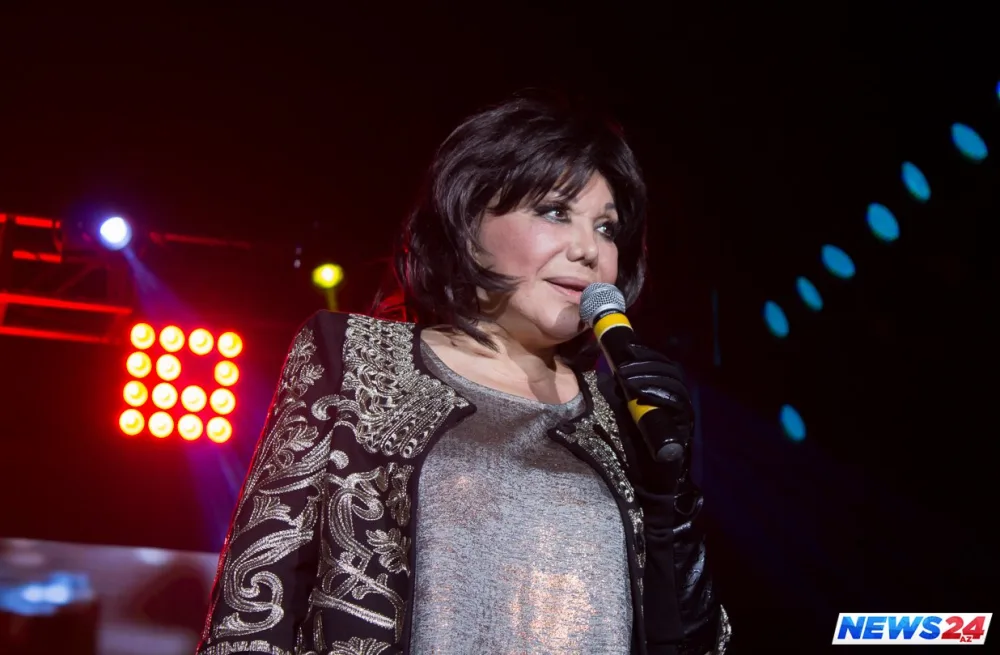Nail Naiboğlunun "Gülüm" konserti baş tutdu - FOTOLAR
