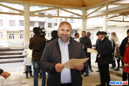 Şəhid ailələri və Qarabağ əlillərinə yeni mənzillər verildi - Fotolar