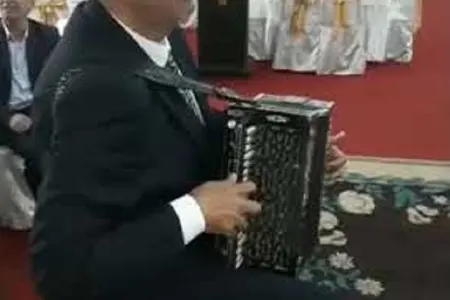 Azərbaycanda tanınmış sənətçi dünyasını dəyişib