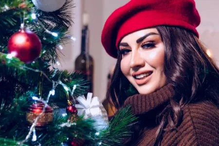 Rəqqasə Fatimə: "Kiminsə həyat yoldaşını əlindən almamışam ki, gizlədim" - VİDEO