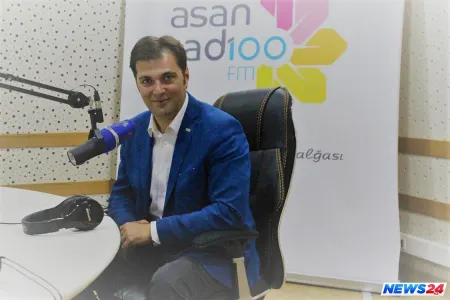 Üç yaşlı “ASAN Radio”nun direktoru: “Hələ özümüzdən tam razı deyilik”