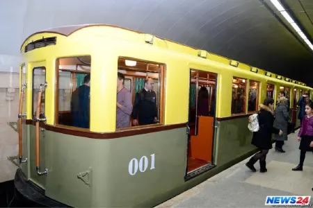 Retro vaqonlar yenidən xətdə - FOTO