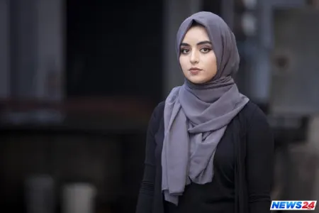 Qadınlara islam dininə aid geyimlər qadağan edilir