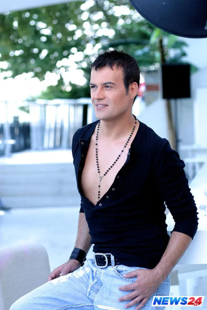 Məşhur müğənni karyerasını bitirir - VİDEO - FOTO