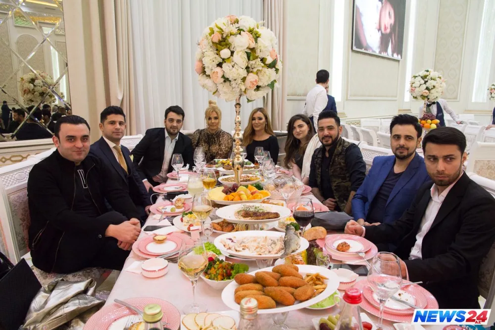 "Bunu pul yığmaq üçün etməmişəm" - Şəbnəm Tovuzlunun ad günüdən - FOTOLAR - VİDEO