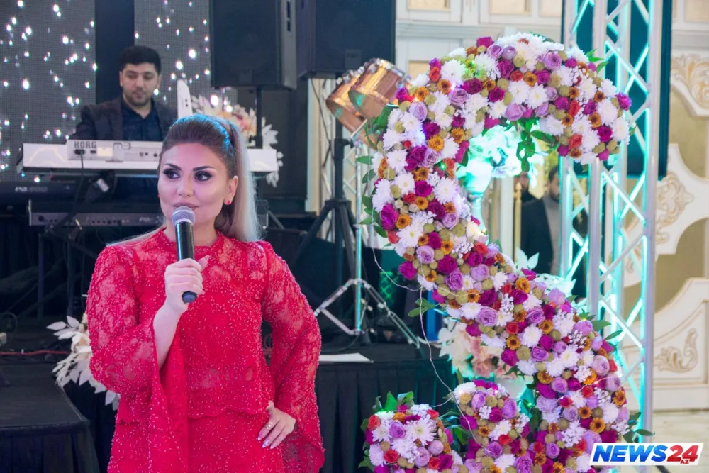 "Bunu pul yığmaq üçün etməmişəm" - Şəbnəm Tovuzlunun ad günüdən - FOTOLAR - VİDEO