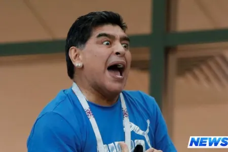 Maradona Meksika komandasından yoxa çıxıb