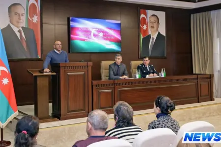 Vətəndaşlığa qəbul edilən 241 nəfər and içdi