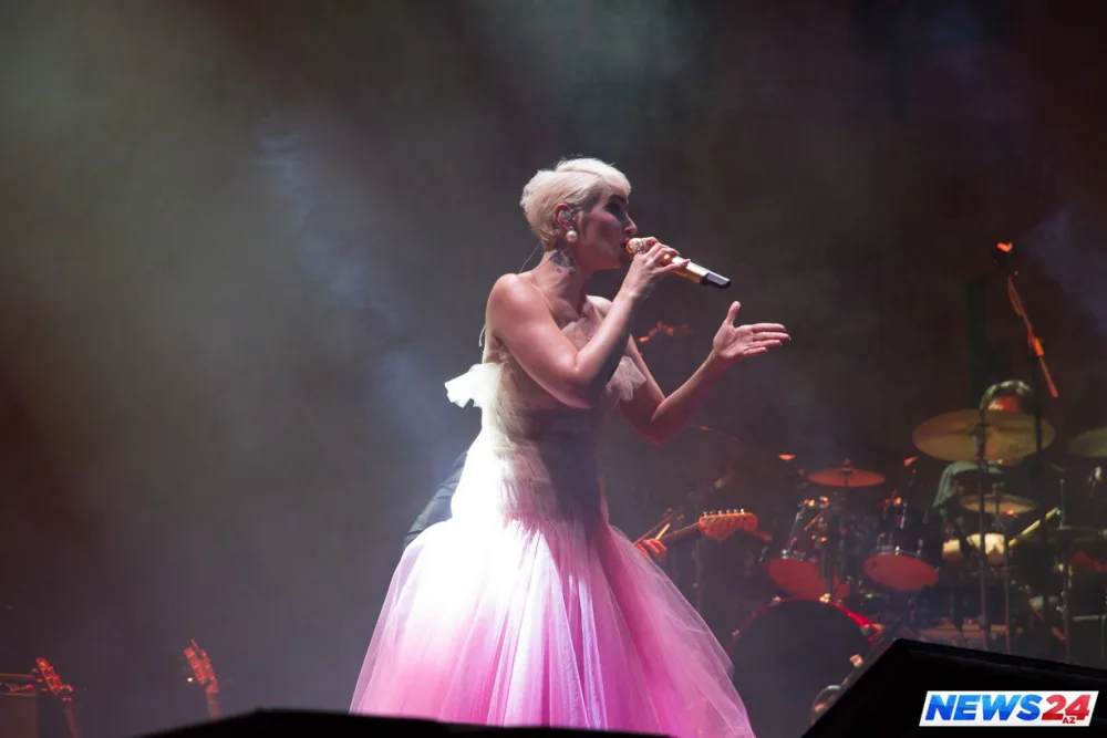 Sılanın möhtəşəm Bakı konserti baş tutdu - FOTOLAR - VİDEO