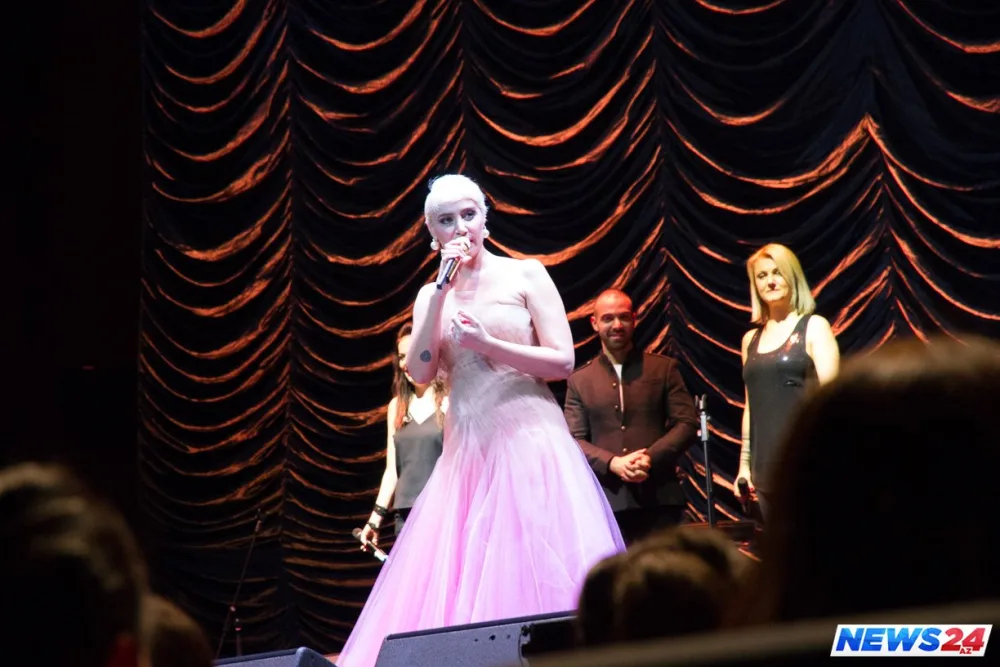 Sılanın möhtəşəm Bakı konserti baş tutdu - FOTOLAR - VİDEO