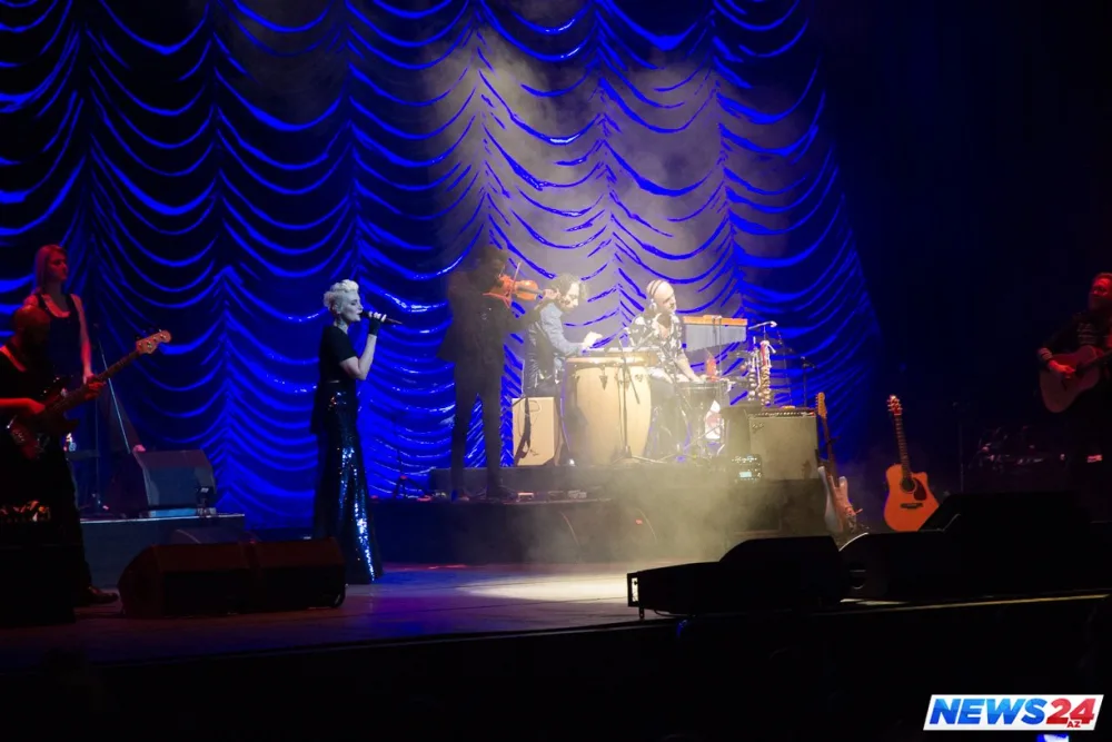 Sılanın möhtəşəm Bakı konserti baş tutdu - FOTOLAR - VİDEO