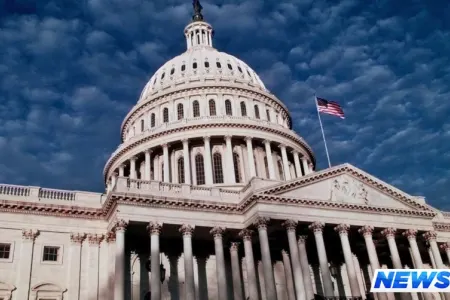 ABŞ Konqresinin yeni müsəlman üzvləri "Quran"a əl basaraq and içəcəklər