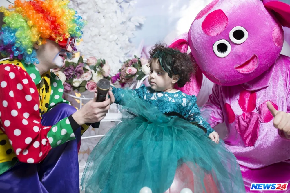 "Gilavar" qrupunun üzvü qızı Nazlı üçün təmtəraqlı ad günü keçirib - FOTO