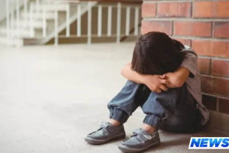 Bakıda valideynləri ilə mübahisə edən 13 yaşlı oğlan intihara cəhd etdi