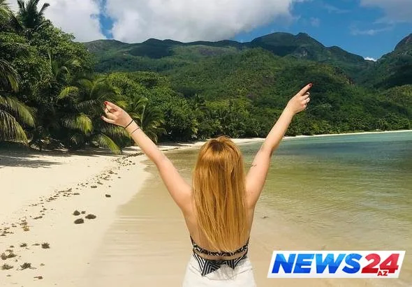 Məşhur müğənni Seyşel adalarında - FOTO