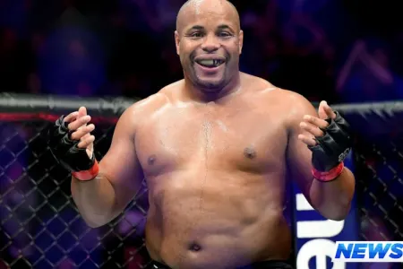 2018-in ən yaxşı UFC döyüşçüsü - Həbib deyil