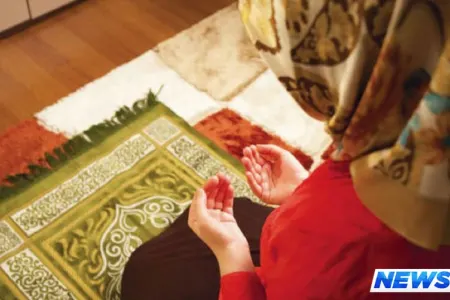 Ağsuda ər arvadını namaz üstündə bıçaqladı