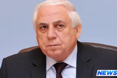 Hadi Rəcəbli slavyan xanımla rəqsindən danışdı: "Dünya dağılmayıb ki?"