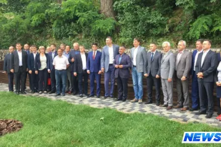 Kiyevdə Nəsiminin abidəsi ucaldılacaq — Səfirlə Kiyev meri razılaşdı - VİDEO - FOTO