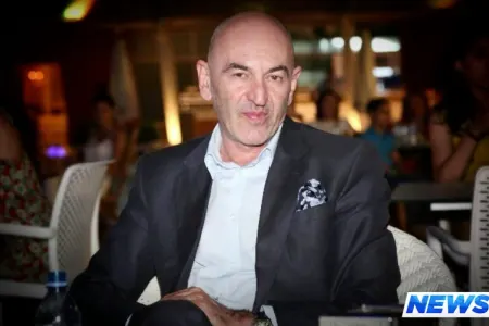 İlqar Muradovun "Tənha royal"ı - VİDEO