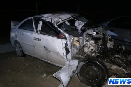 Bakıda dəhşətli qəza: maşın ikiyə bölündü, sürücü öldü - VİDEO