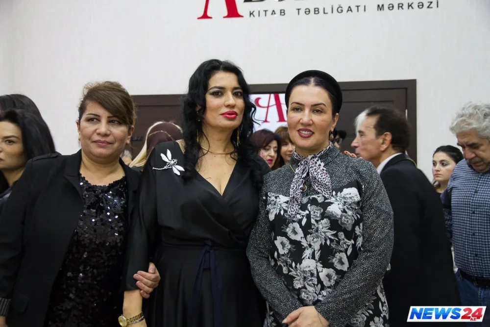 Azərbaycanlı yazıçının "Sevgi dərsi" və "Vicdanla sövdələşmə"si... - FOTO - VİDEO