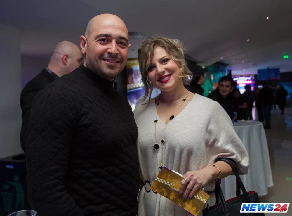 Fərda bu dəfə taksi sürücüsü oldu - FOTOLAR - VİDEO