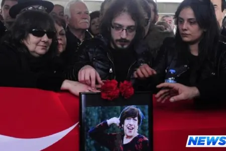 Dünyasını dəyişən sənətkarın eks həyat yoldaşı qınadı - FOTO - VİDEO