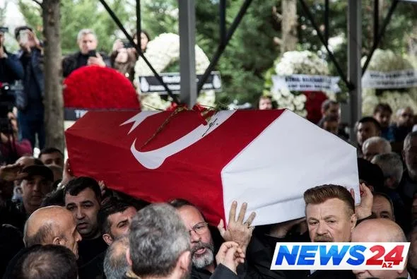 Dünyasını dəyişən sənətkarın eks həyat yoldaşı qınadı - FOTO - VİDEO