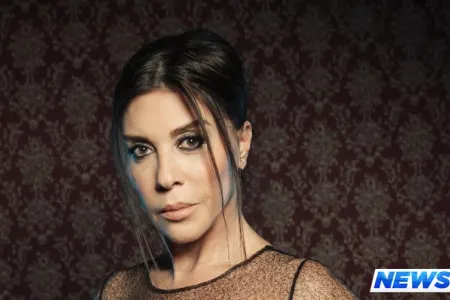 Məşhur aktrisa Cem Yılmazdan təklif gözləyir - FOTO