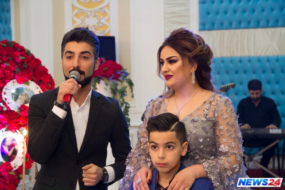 Azərbaycanlı iş xanımı ad gününə sehrbazın köməyi ilə gəldi - FOTO - VİDEO