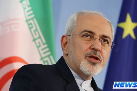 İran XİN başçısının bəluc qadın səfirlə foto çəkdirməsi narazılıq doğurub - FOTO