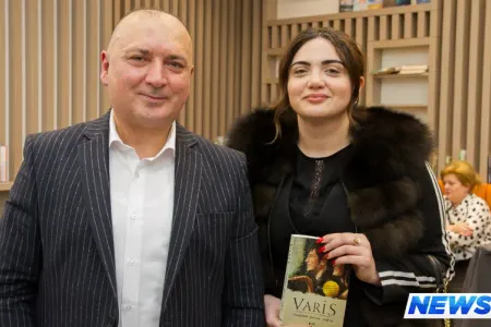 Yazıçı Varisin imza günü - "Uzaqdan gələn yağış" - FOTO - VİDEO