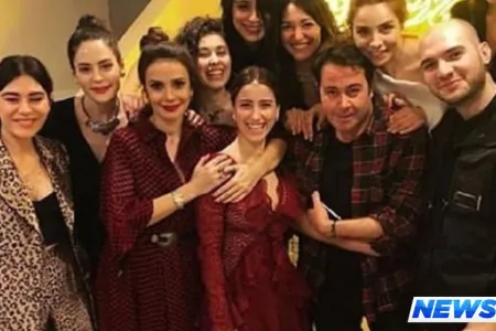 Türkiyəli məşhur aktrisanın xına gecəsindən - FOTOLAR