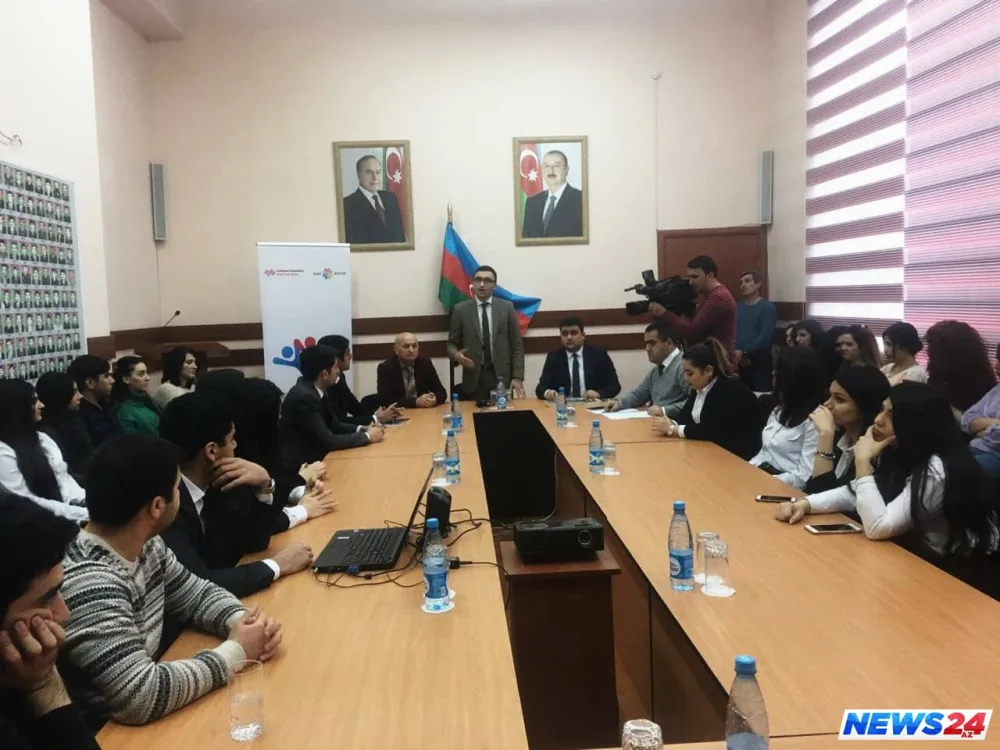 Nazirlik gənc şairləri ASAN Könüllüləri ilə görüşdürdü - FOTO