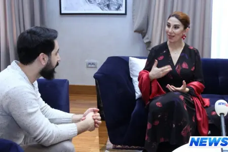 AÇIQLAMA - Xalq artisti Fidan Hacıyeva AzTV-də yeni yaradılmış Bədii Şura haqda danışdı - VİDEO