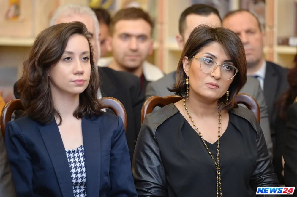 “Azərbaycan mətbəxində dolmalar. 381 çeşid” kitabı təqdim olundu - FOTOLAR