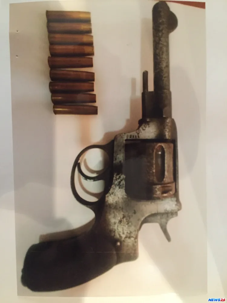 Bakının mərkəzində silahlı şəxs saxlanılıb