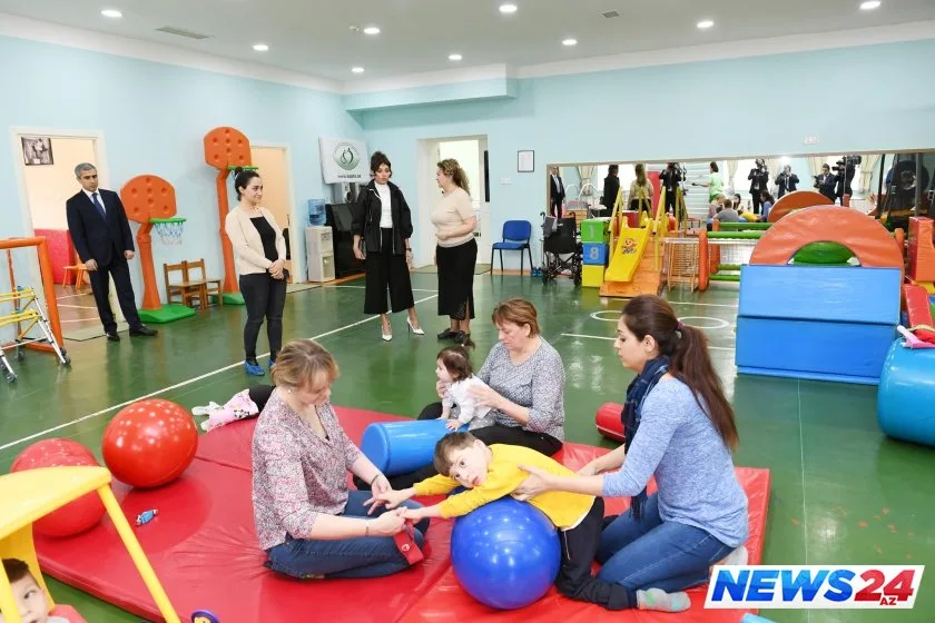 Mehriban Əliyeva Bakıdakı Uşaq Psixonevroloji Mərkəzində olub