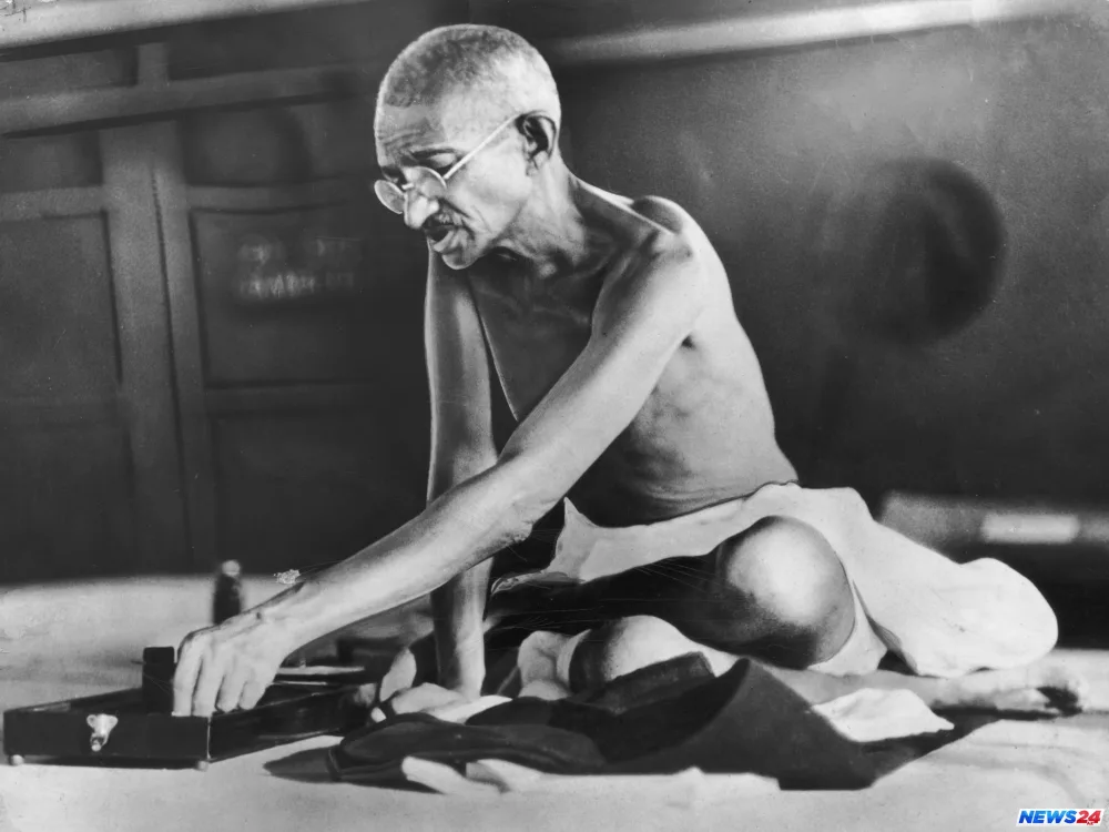 Mahatma Qandinin 20 həyat prinsipi - FOTO