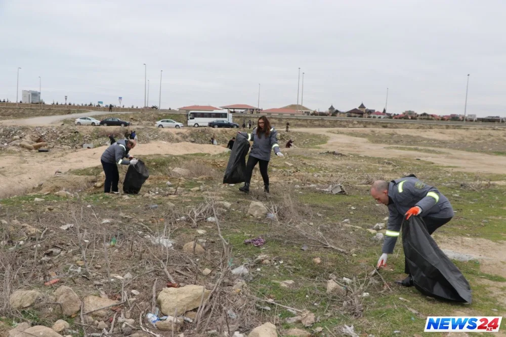 Sahil zolağı plastik tullantılardan təmizlənib - FOTO