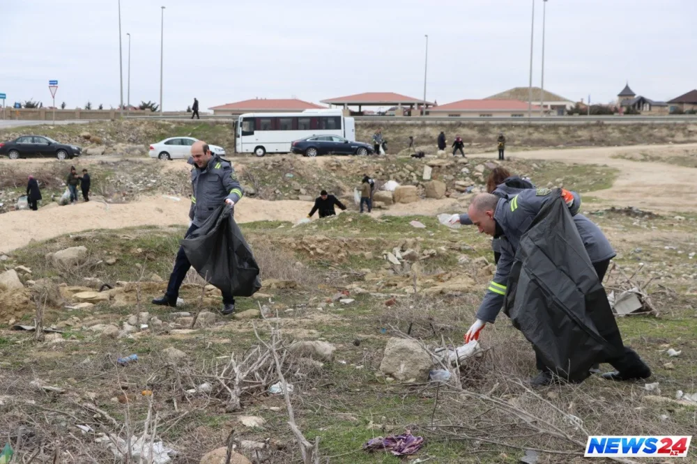 Sahil zolağı plastik tullantılardan təmizlənib - FOTO