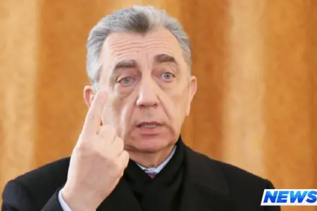 Bakının mərkəzində yolu zəbt edən restoranla bağlı tədbir görüldü - FOTO