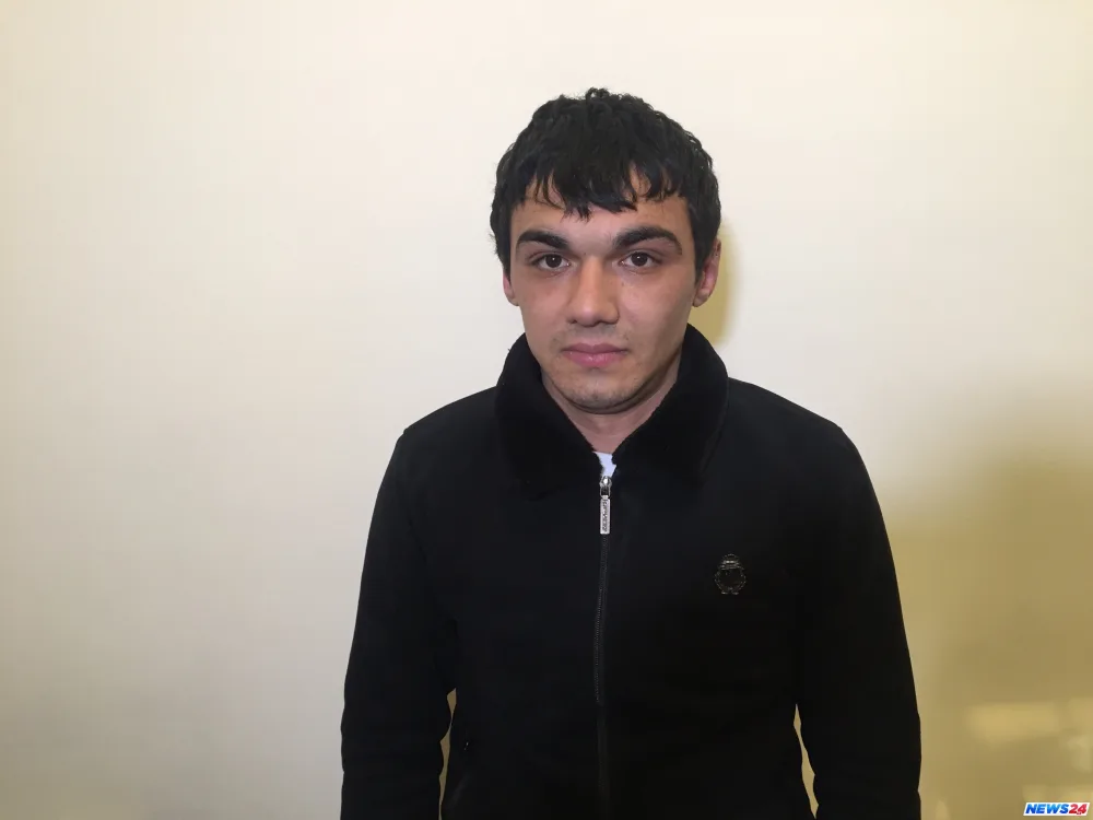 Sabunçuda sakini bıçaqla qorxudaraq “İphone 7”ni əlindən aldı - FOTO