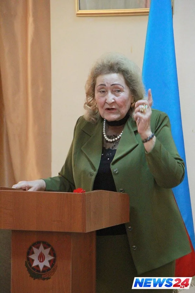 Millət vəkili Adil Əliyev: "Şəhidlərimizi dünyaya gətirən analarımızın qarşısında baş əyirəm" - FOTO